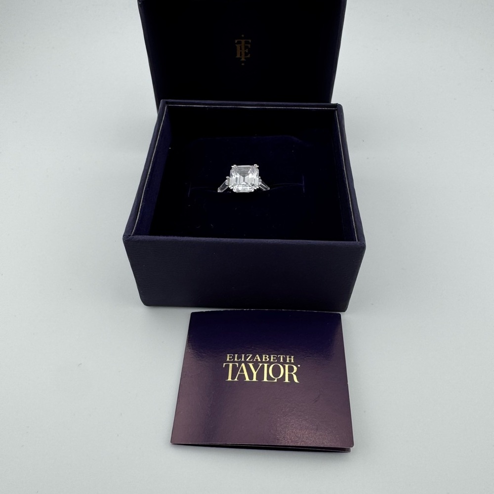Vintage Elizabeth Taylor "White Diamonds" Cubic Zirconia Engagement Ring 5